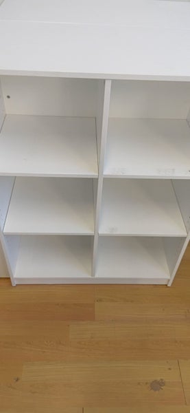 Cubic Shelving-White Carousel 2