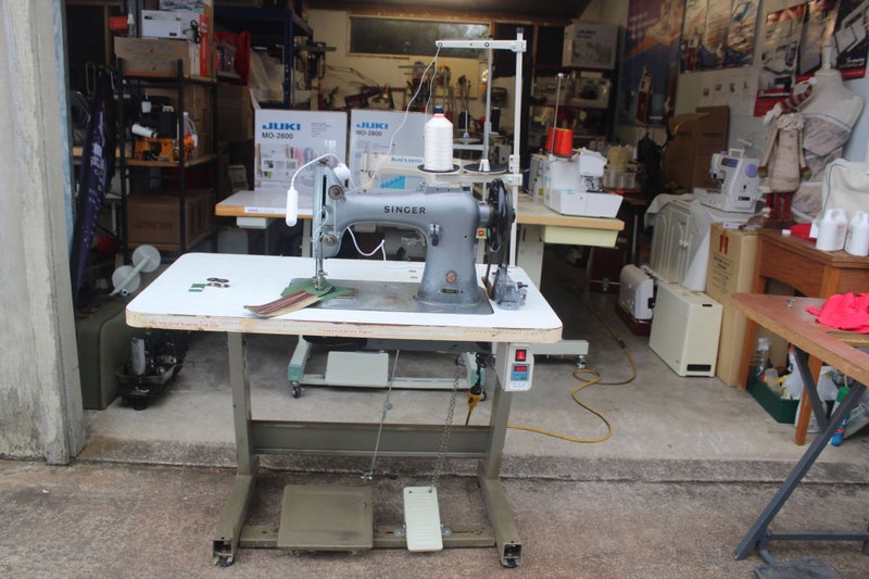 SINGER 132 CANVAS HEAVY LEATHER HORSE COVER SEWING MACHINE WALKING FOOT Carousel 1