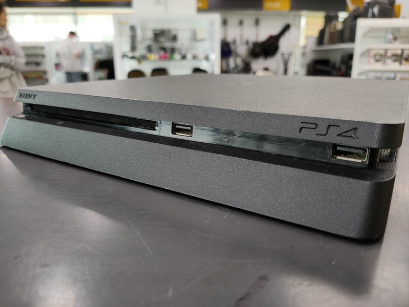 Playstation 4 Slim - 500GB - B13192528-1 Carousel 2
