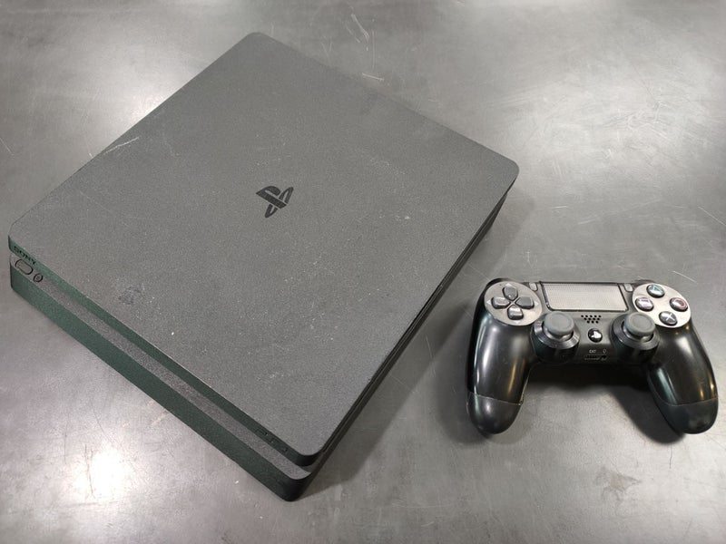 Playstation 4 Slim - 500GB - B13192669-1 Carousel 1