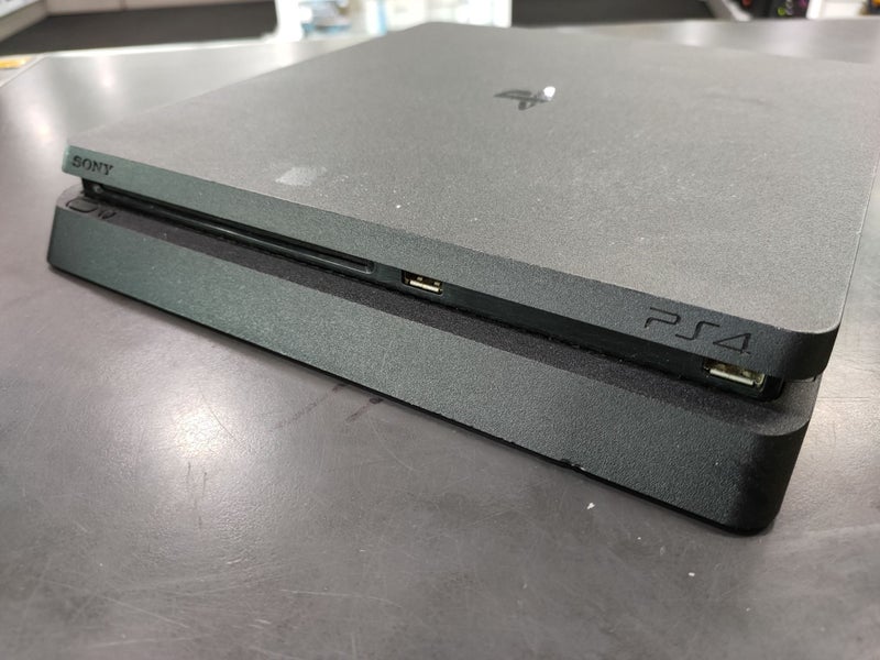 Playstation 4 Slim - 500GB - B13192669-1 Carousel 2