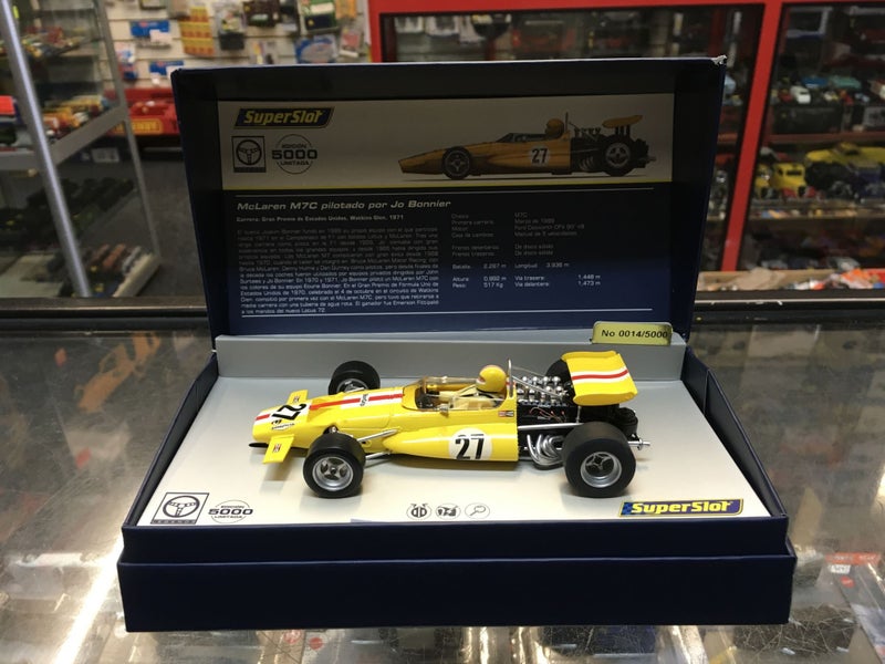 1/32 SCALEXTRIC - MCLAREN M7C No.27 JO BONNIER #C3698a Carousel 1