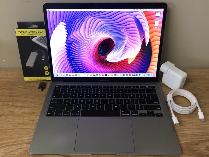 MacBook Air 13" M1 Carousel 1