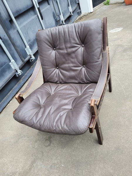 !! X 2 "Hunter Chair", Torbjorn Afdal, Backhouse" chairs. 1960s !! retro Carousel 11