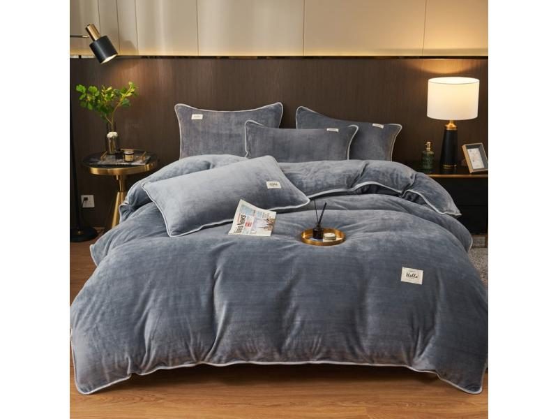 1Pc Winter Thicken Milk Velvet Duvet Cover 220x240cm Very Warm Single Flannel Carousel 1