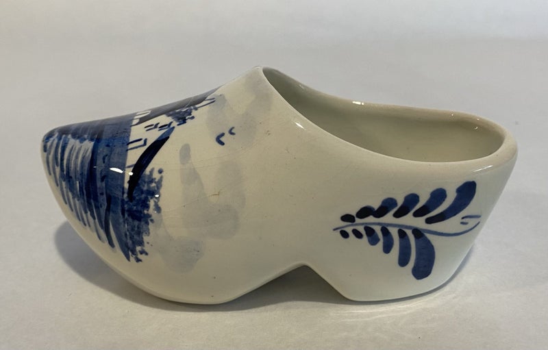 Delft Blue and White Gouda Holland Clog - Gorgeous Carousel 1
