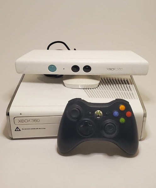 Xbox 360 S Console (300 GB) + Kinect + Controller Carousel 1