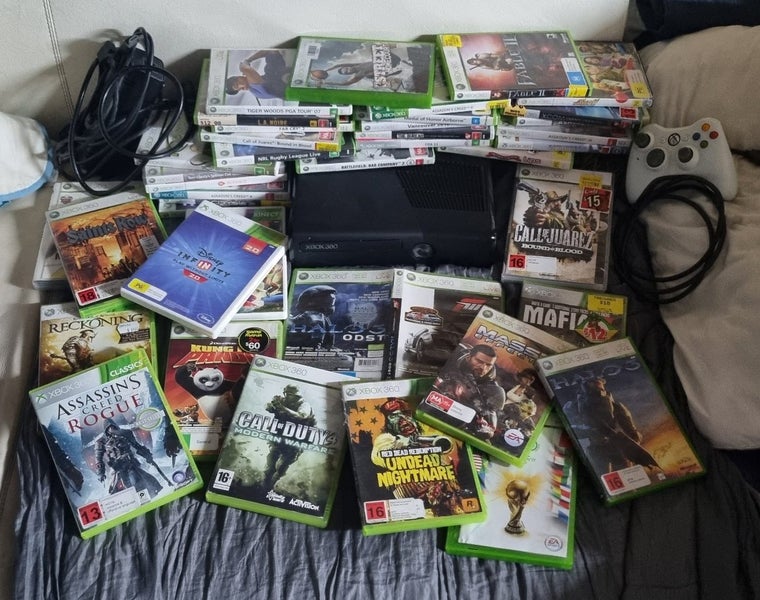 **Bulk XBOX 360 - Bundle Heaps Of Games** Carousel 1
