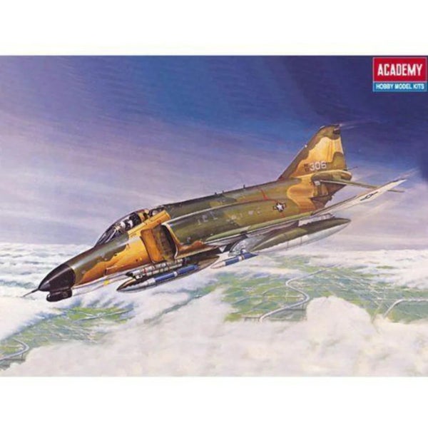 Academy F-4E Phantom 1/144 Carousel 1