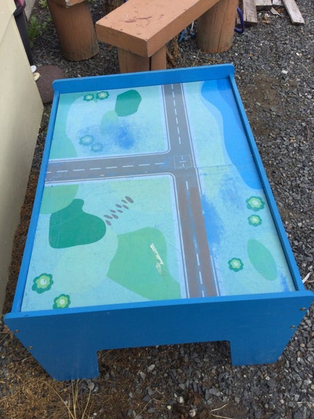 KIDDIE PLAY TABLE ROAD DESIGN Carousel 1
