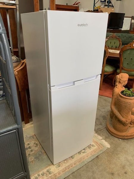 EUROTECH FRIDGE FREEZER 197 LITRE Carousel 1