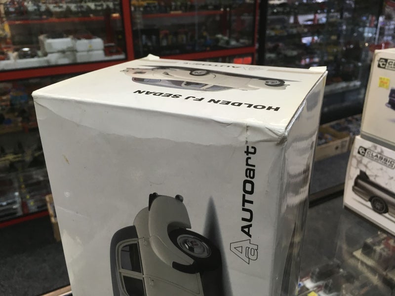 1/18 AUTO ART - HOLDEN FJ SEDAN Carousel 7