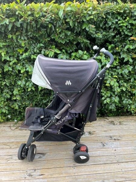 Maclaren techno XT pushchair, umbrella fold with lots of great accessories Carousel 1