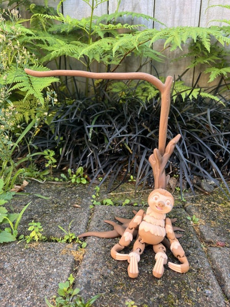 Articulated Sloth - Plus Branch Carousel 1