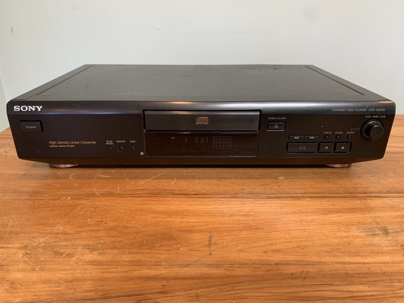 Fab Sony CDP-XE300 CD Player With Remote Carousel 2