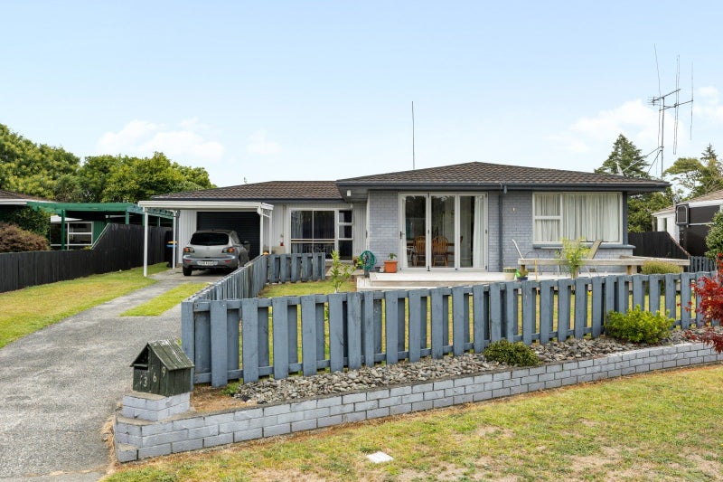 Image 2 of 19