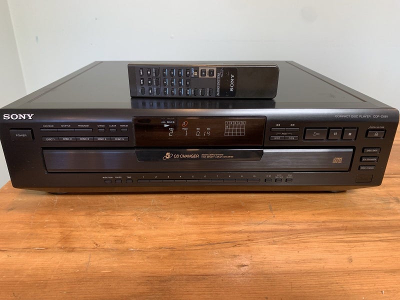 Immaculate Sony CDP-C661 CD Player With Remote - Works Perfectly! Carousel 2