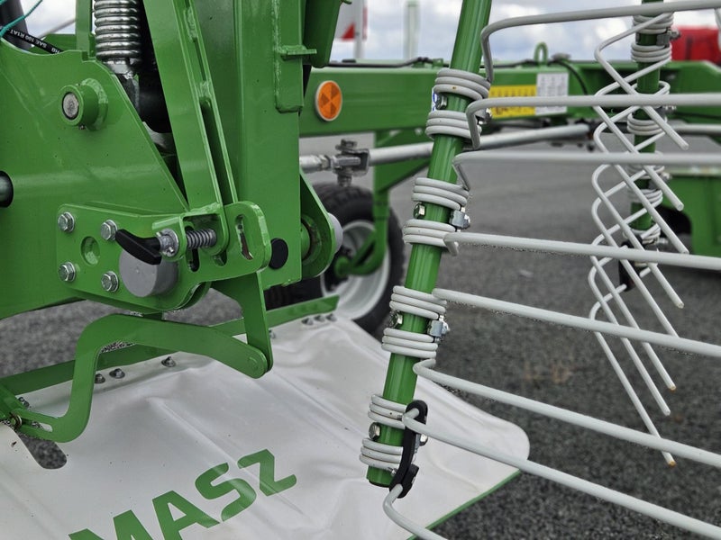 SaMASZ 7.6m Hay Rake $59,000+GST Carousel 2