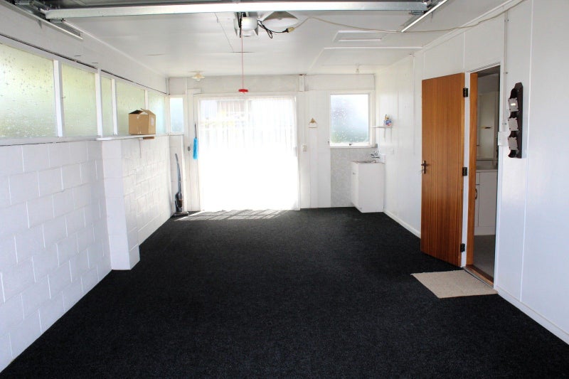 Image 2 of 16