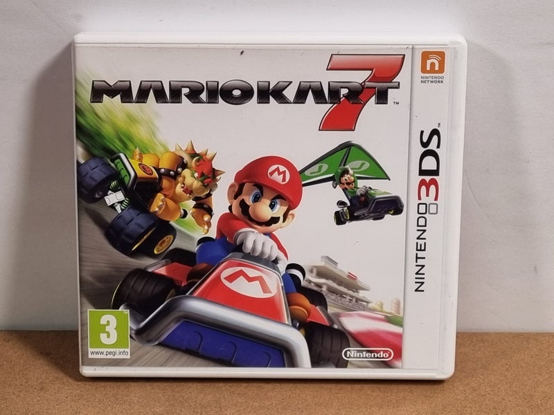 Nintendo 3DS Game - Mario Kart 7 Carousel 1