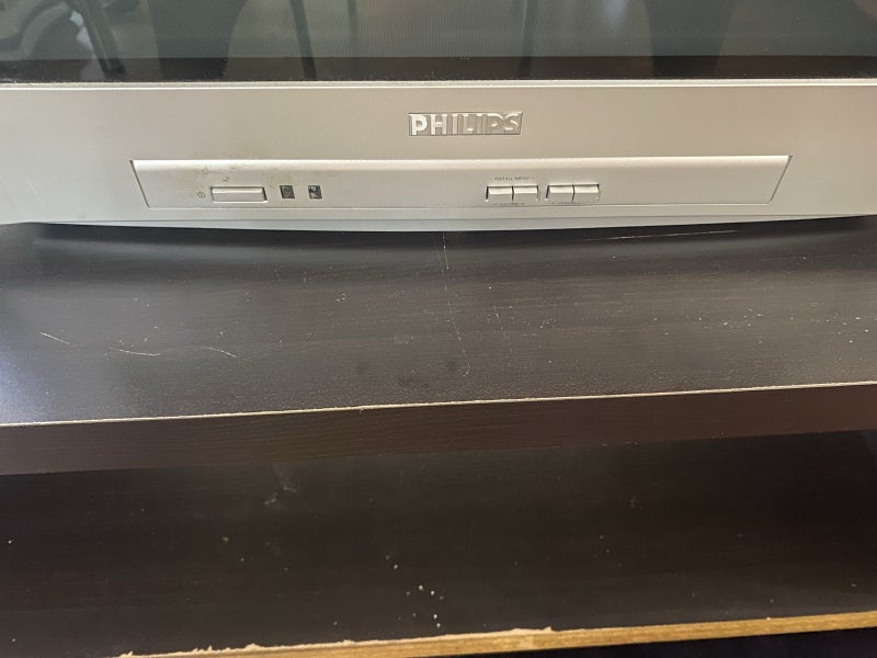 Philips CRT 21” TV with Remote Carousel 2
