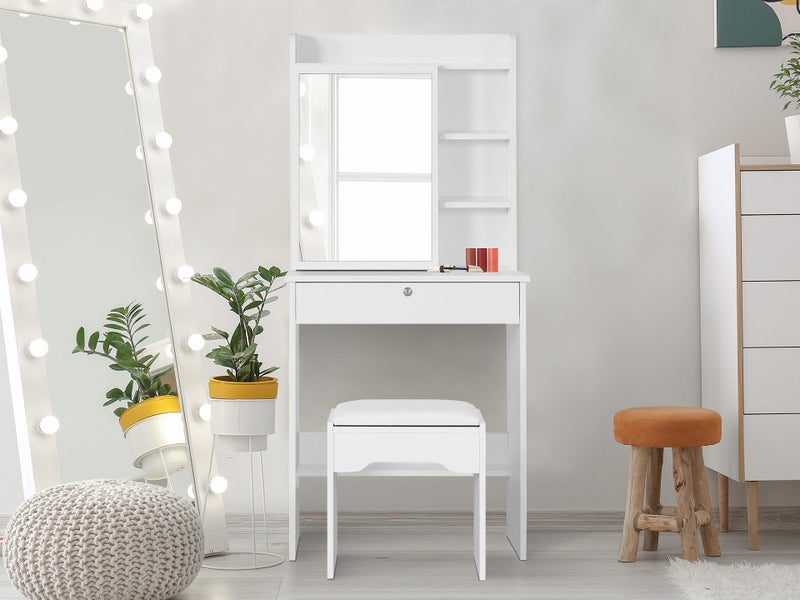 Dressing Table Set Carousel 1