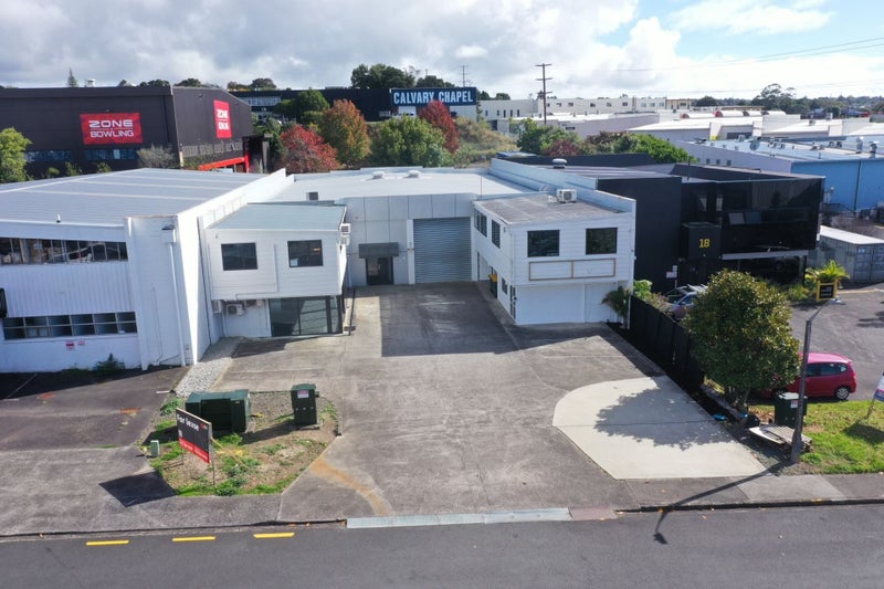 Image 1 of 6