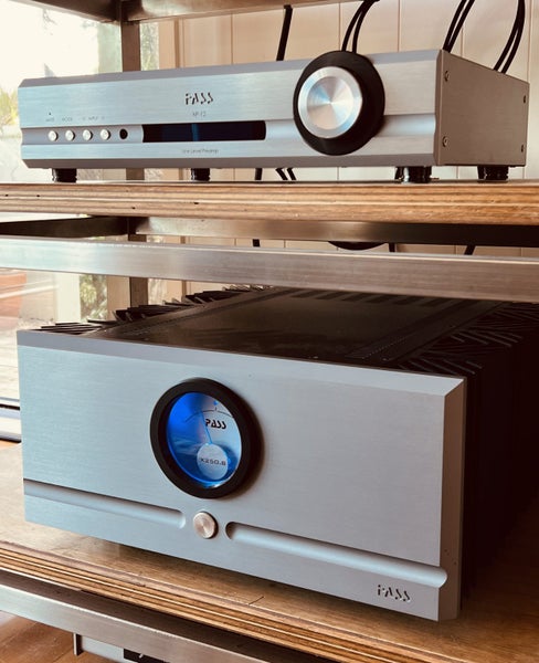 Pass Labs X250.8 Stereo Amplifier - Parmenter Sound Carousel 1