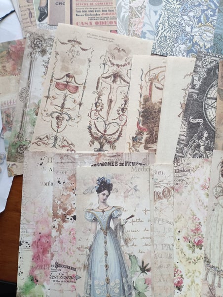 Retro, vintage Scrapbooking decorative Paper 60 Sheets. set 5 Carousel 4