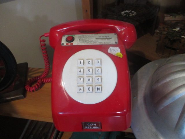 RED TELEPHONE RARE RETRO COIN OP Carousel 1