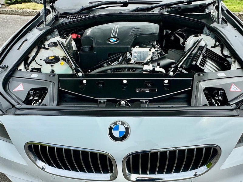 2013 BMW 523i M Sport Touring Wagon62866857250434114