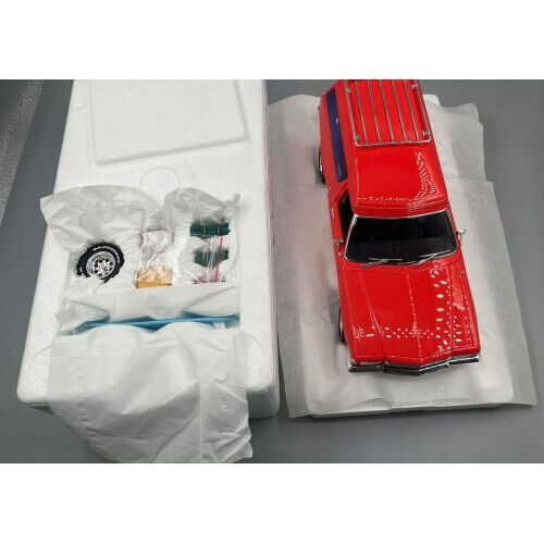 1:18 Ace Mad Max Movie Max Rockatansky's Holden HJ Custom Panel Van Sandman V8 Carousel 4