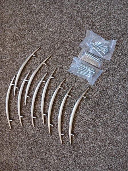 Cupboard (cabinet) handles Carousel 1