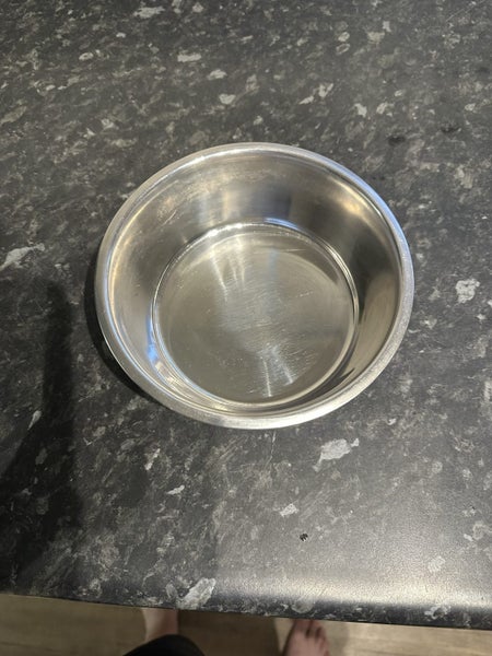 Pet water bowl Carousel 1