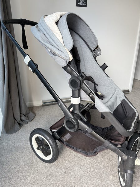 Bugaboo buffalo bassinet + stroller Carousel 2
