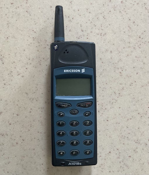 ERICSSON A1018s late 90s. GSM Phone cond unknown Carousel 1