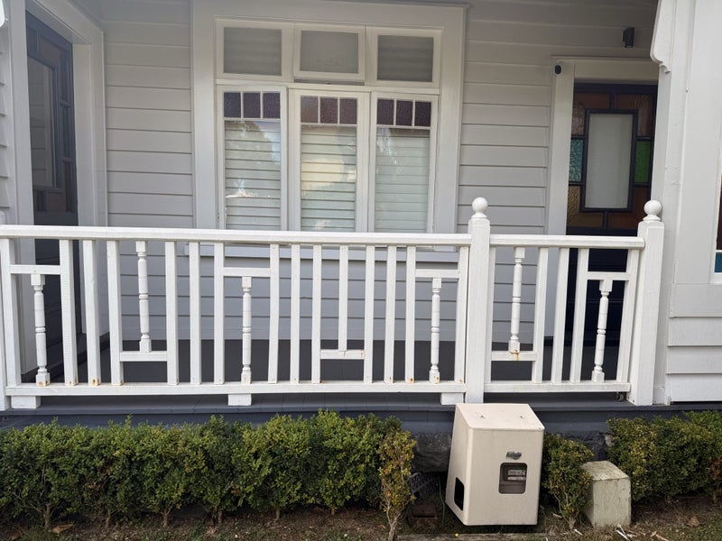 Balustrade with Gate Carousel 1