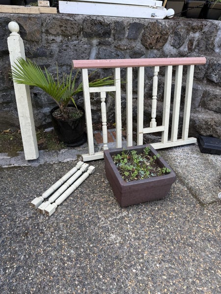 Balustrade with Gate Carousel 5