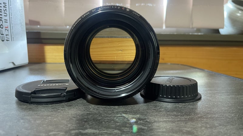 Canon EF85mm 1.2L II USM62863224159234111