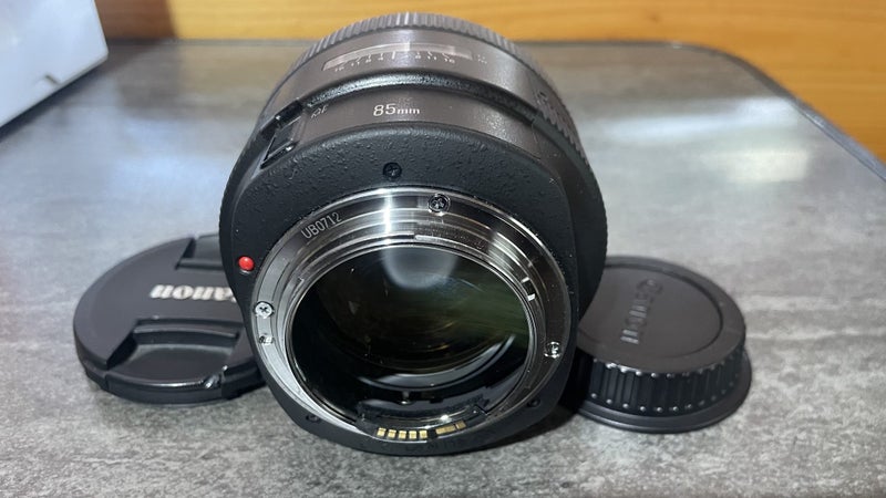 Canon EF85mm 1.2L II USM62863224159234113