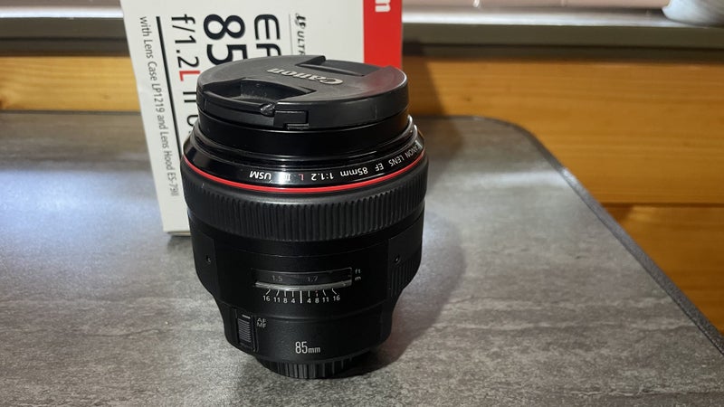 Canon EF85mm 1.2L II USM62863224159234114