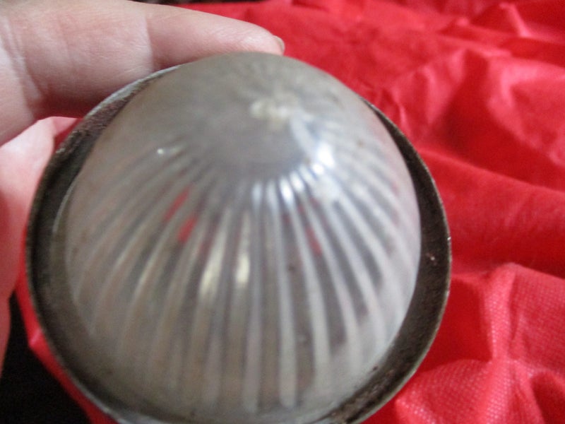 old trailer or bike light Carousel 2
