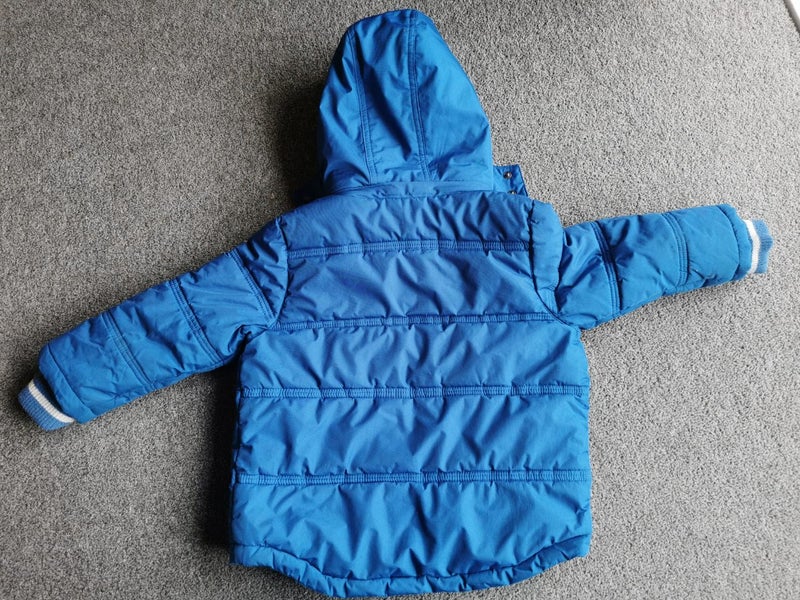 Padded jacket with removable hood - size 3 Carousel 2