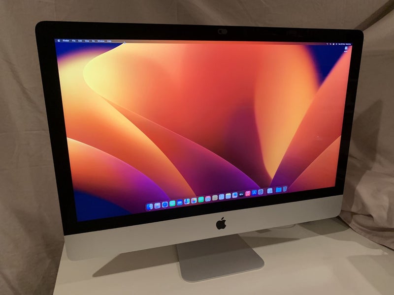 Apple iMac 27-inch 5K 2017 | 4.2 GHz i7 | 500GB SSD | 48GB RAM | Radeon 8GB Carousel 1