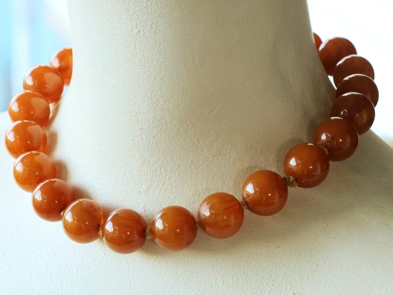 Genuine Bakelite Large beaded Chunky Choker Vintage Necklace Orange Juice Amber Carousel 1
