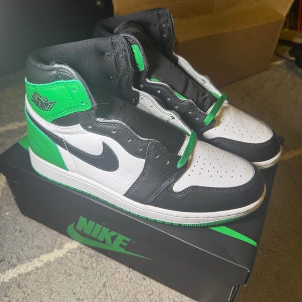 Air Jordan 1 Lucky Green US10 Carousel 1
