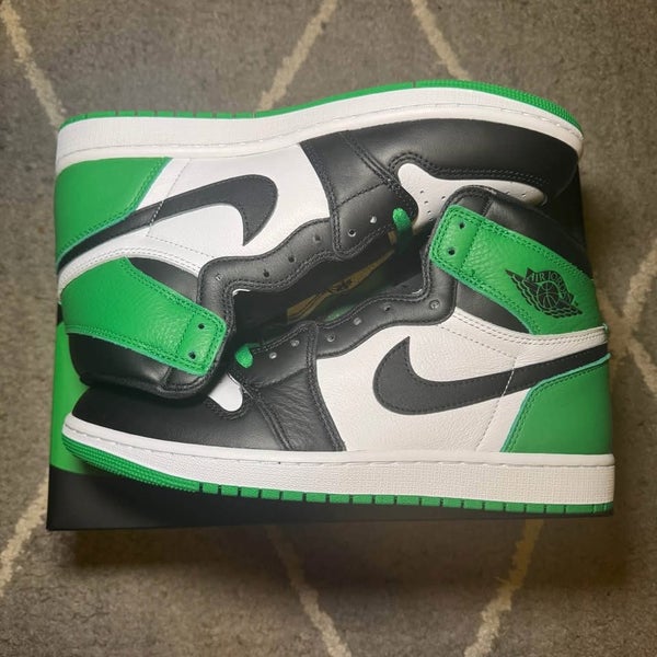 Air Jordan 1 Lucky Green US10 Carousel 4