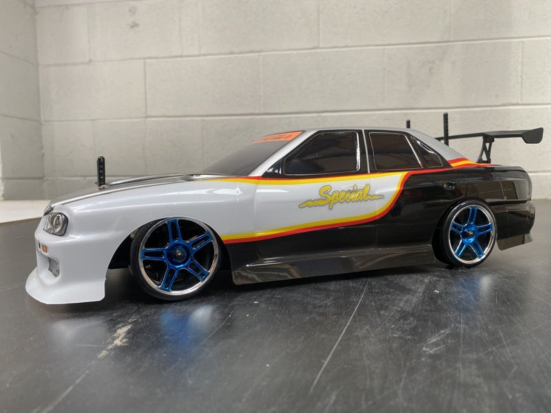 RC Drift Car - Nissan GTR Skyline BLACK/WHITE Body.HSP 1/10 7.4v Lipo Battery62863857323266111