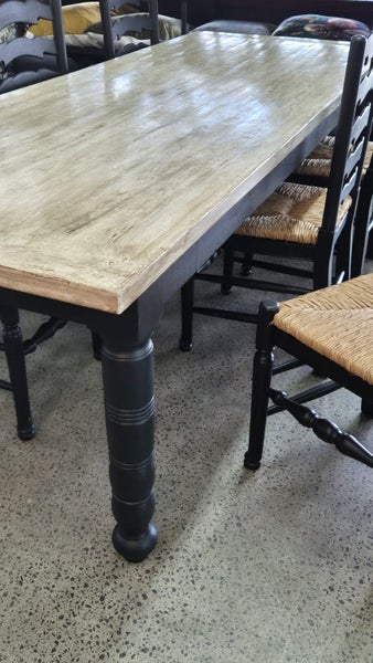 RUSTIC TABLE WITH 6 RATTAN LADDER BACK CHAIRS Carousel 2