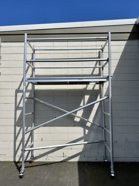 Mobile Scaffold Aluminium Tower 3.0M L1.9M*W0.7M*H3.0M Carousel 1
